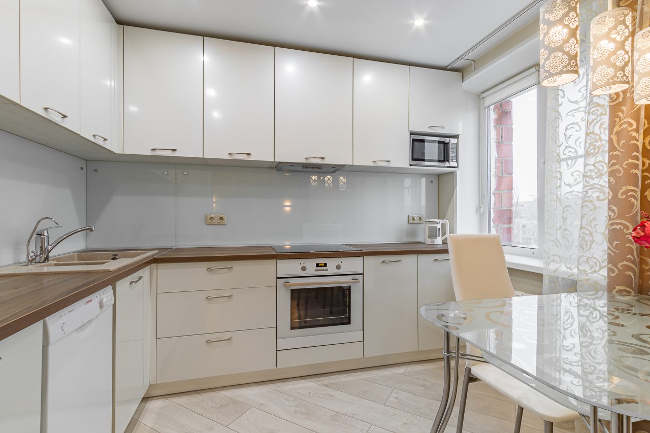 Просторная квартира рядом с метро «Стрелка»