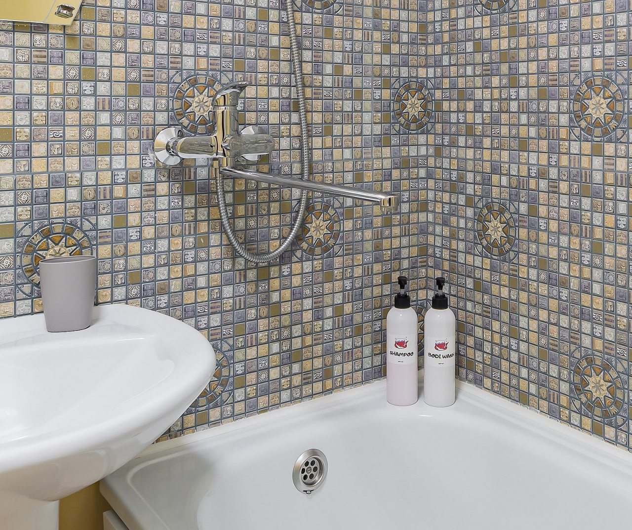 Уютная светлая квартира с лоджией и 2 спальнями