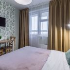 Уютная студия с качелями на лоджии