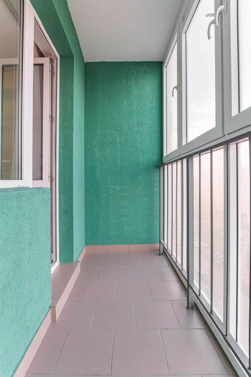 Стильная студия с видом на озеро