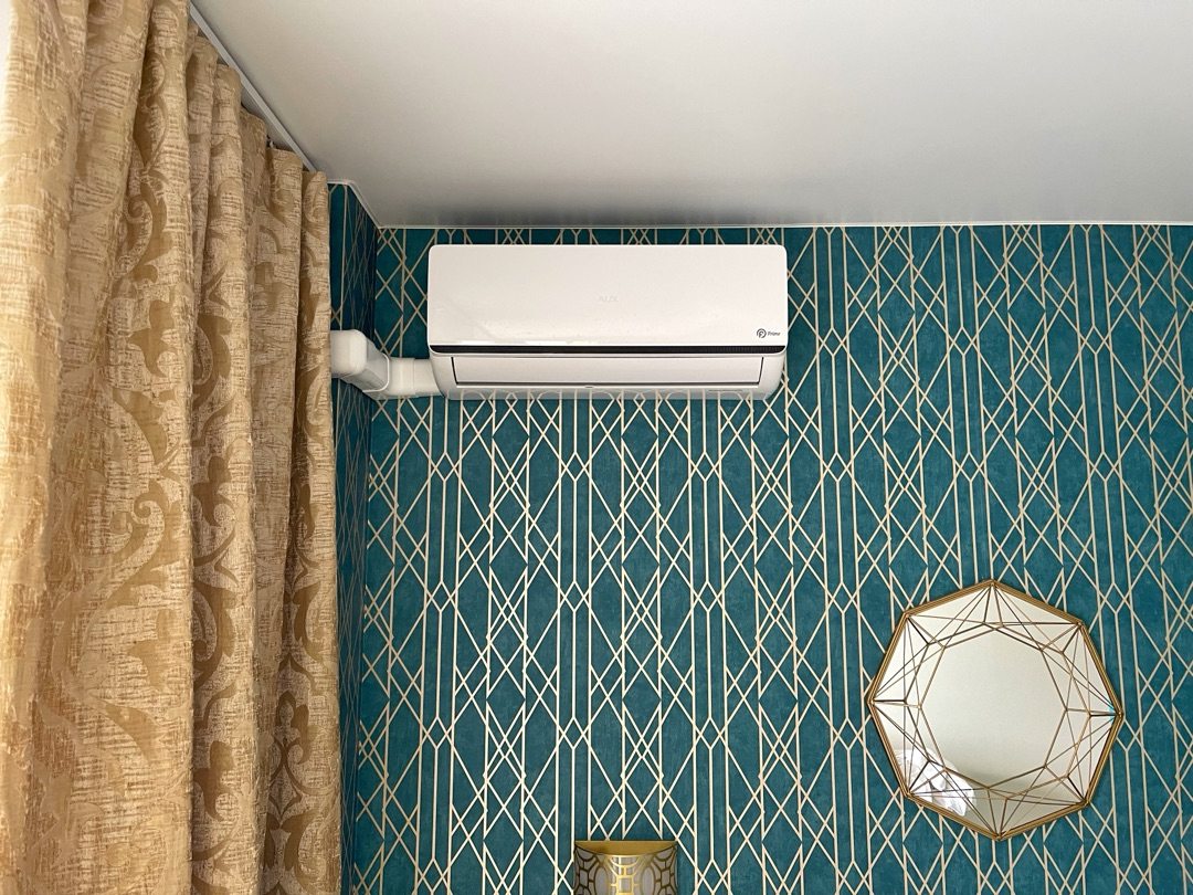 Стильная студия с видом на озеро