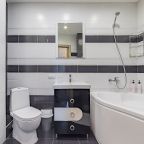 Комфортная квартира у озера с кондиционером и лоджией