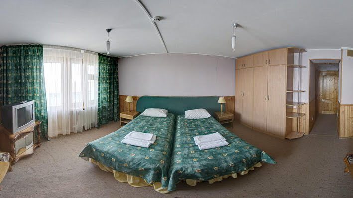 Двухместный (Стандартный двухместный номер с 2 отдельными кроватями и ванной комнатой) гостевого дома Лукоморье, Максимиха