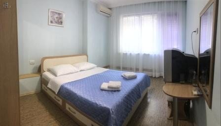 Двухместный (Двухместный номер с видом на море (верхний этаж)) гостевого дома Blu-Marine, Утес, Крым