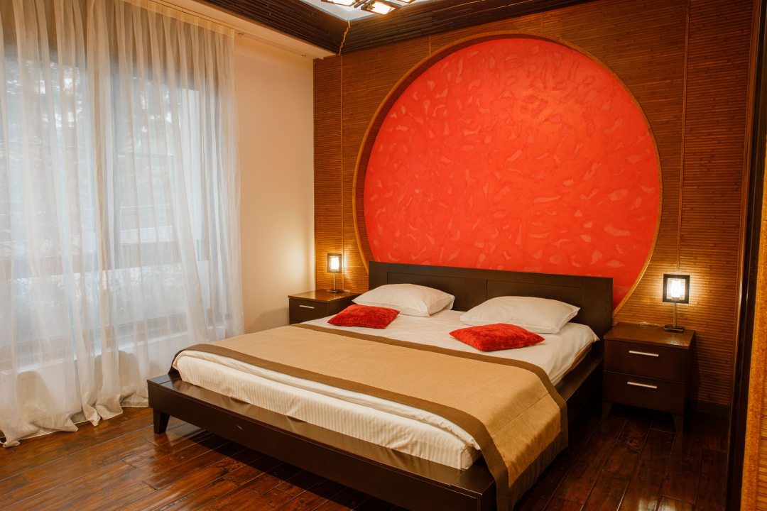 Двухместный (Cтандарт с одной двухспальной кроватью, корпус Парус) отеля Приморский парк, Ялта
