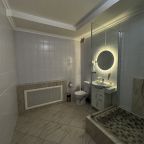 Люкс (Люкс), Отель Седьмое небо