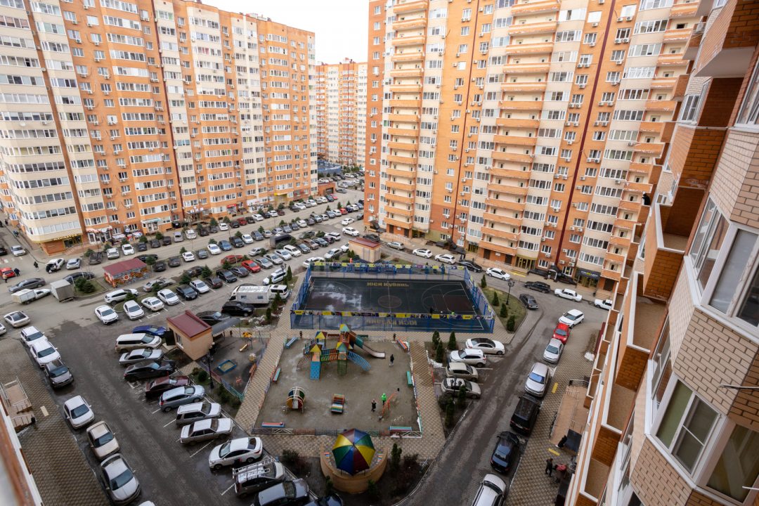 Детская площадка, Прекрасные апартаменты с видом на парк Галицкого