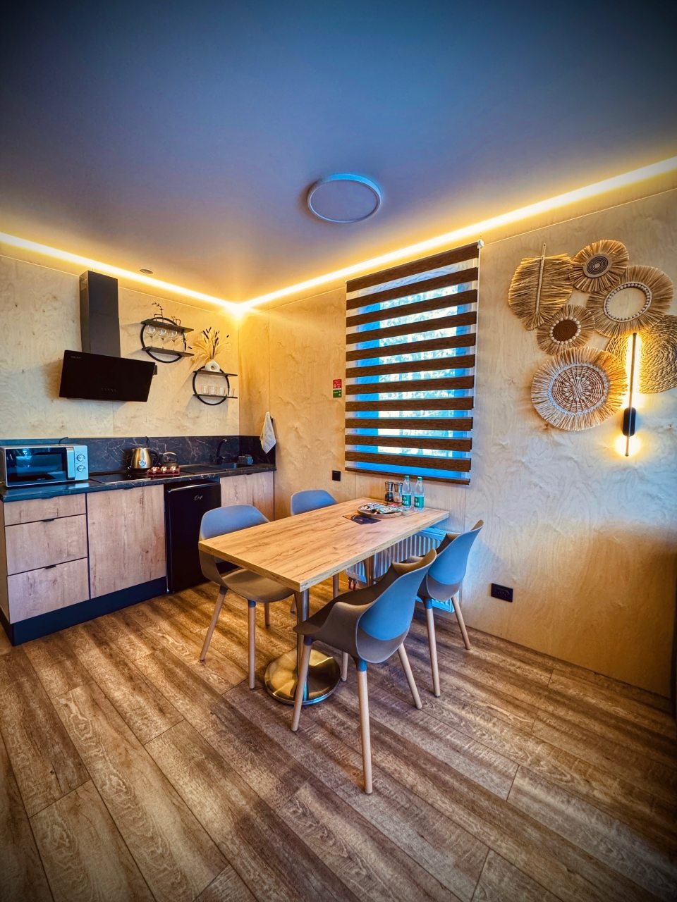 Коттедж (Zazerkalie), База отдыха GEOMETRIKA Lounge hotel