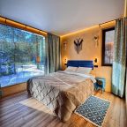 Коттедж (Zazerkalie с уличной теплой купелью и гидромассажем), База отдыха GEOMETRIKA Lounge hotel