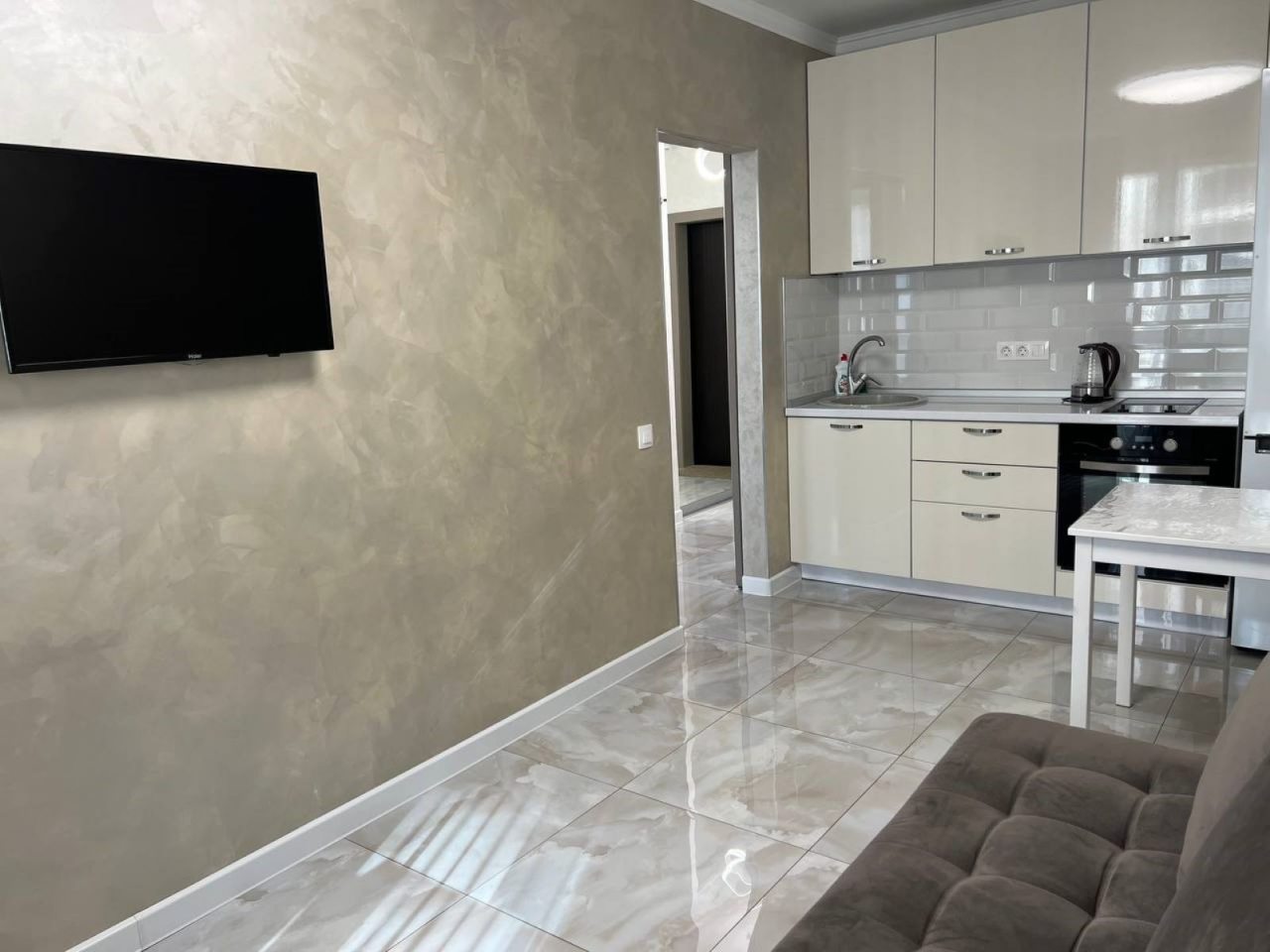 Апартаменты (Семейные с отдельной спальней), Апартаменты Сочипосуточно на Горького