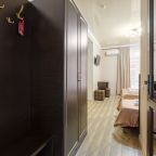 Апартаменты (4х улучшенный с балконом), Гостевой дом Фараон