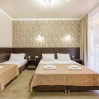 Апартаменты (4х с балконом), Гостевой дом Фараон