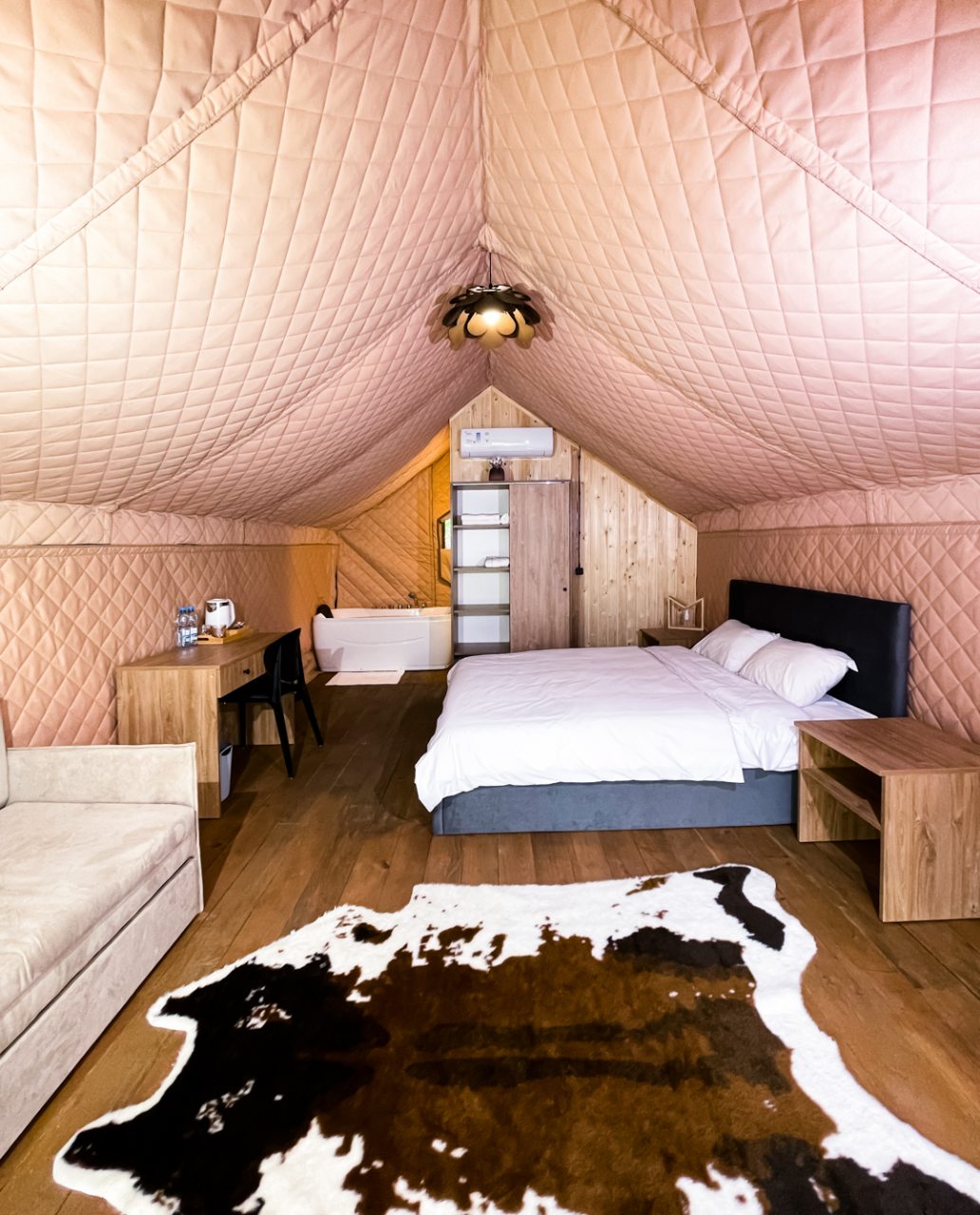 Двухместный (Шатер), Глэмпинг Малина