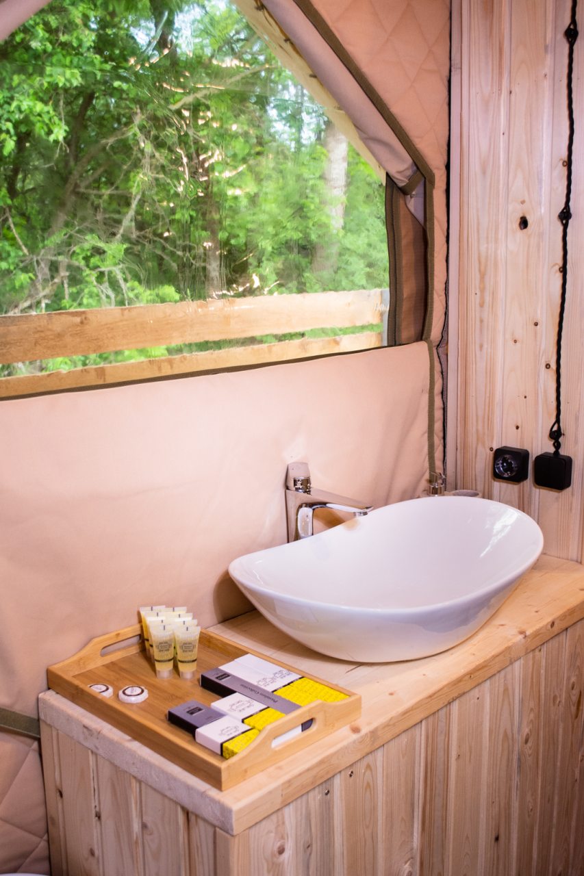 Двухместный (Шатер), Глэмпинг Малина