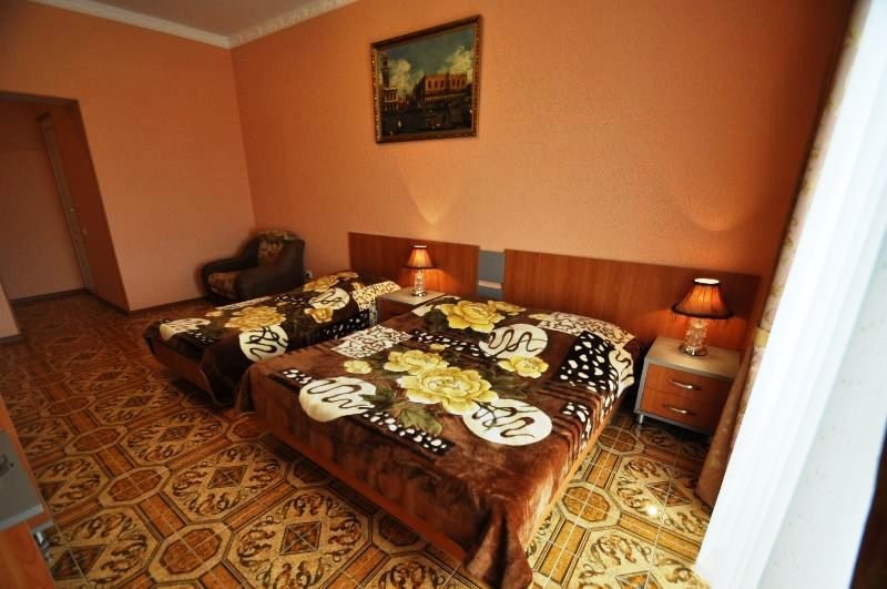 Трехместный гостевого дома Янтарь, Витязево