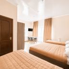 Четырехместный (Улучшенный номер), Гостевой дом Come Inn на Кленовой