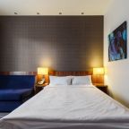 Двухместный (Стандарт с кроватью Queen size + диван), Cosmos Smart Hotel