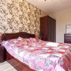 Двуспальная кровать