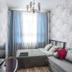 Двуспальная кровать и раскладной диван