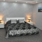 Номер с двуспальной кроватью в отеле Приморье, Владивосток
