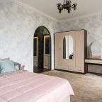 Квартира (М193, 3ккв), Апартаменты Rentalspb Евротрешка с видом на фонтаны