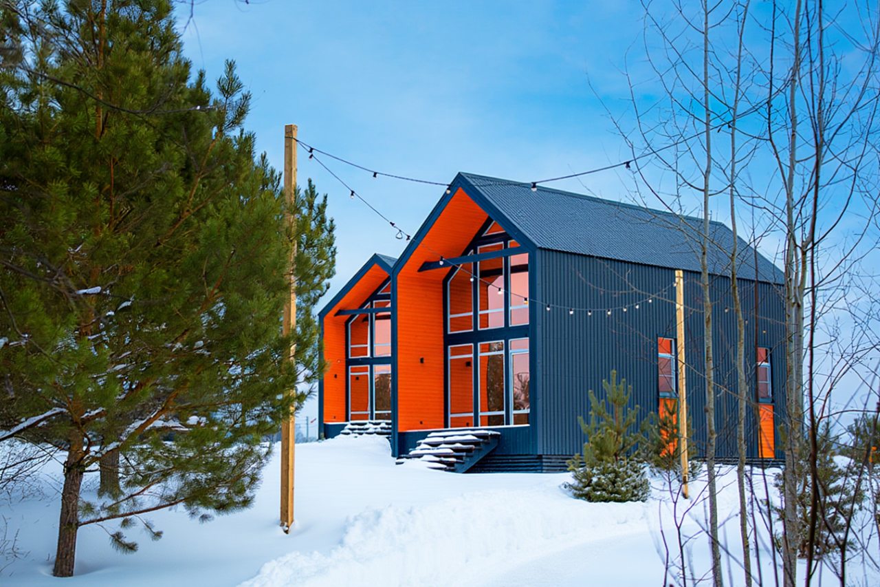 Дом (Барнхаус), Арт-кэмп Дикая Мята