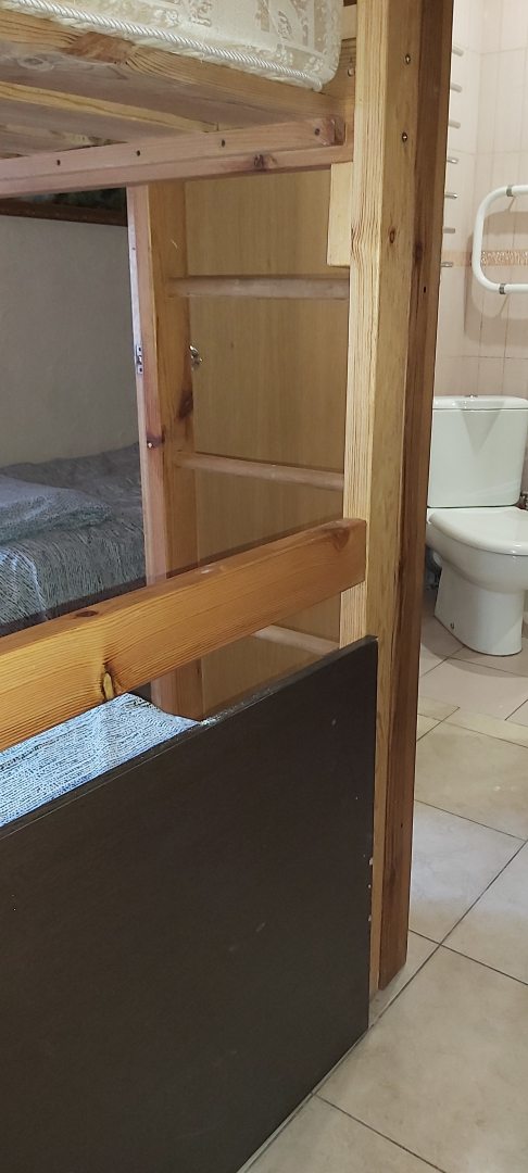Двухместный (Двухместный с душем и туалетом стандартный 9) хостела Кармен, Севастополь
