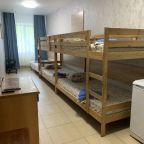 Номер (На 5 человек со всеми удобствами), Гостиница Кедр на Металлургов