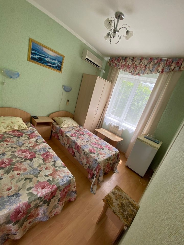 Двухместный (с двумя односпальными кроватями) гостевого дома Ника, Анапа
