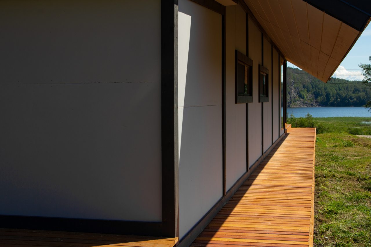 Коттедж (Большой дом на 2 спальни с камином, сауной и чаном (6+2)), База отдыха Карелия Парк