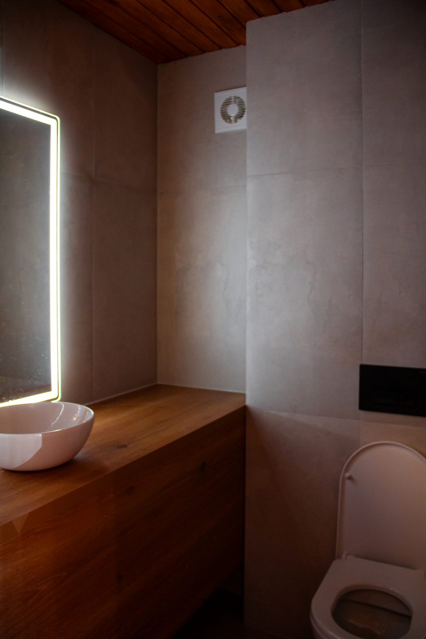 Коттедж (Большой дом на 2 спальни с камином, сауной и чаном (6+2)), База отдыха Карелия Парк