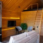 Коттедж (Большой дом на 2 спальни с камином, сауной и чаном (6+2)), База отдыха Карелия Парк