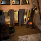 Коттедж (Шестиместный дом с банным чаном и сауной 50м от берега (6+1)), База отдыха Карелия Парк