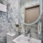 Трехместный (Комфорт улучшенный), Отель Манхэттен