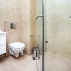 Трёхместный и более (Трехместный комфорт с балконом), Отель Милан