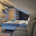 Двуспальная кровать