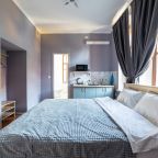 Двуспальная кровать