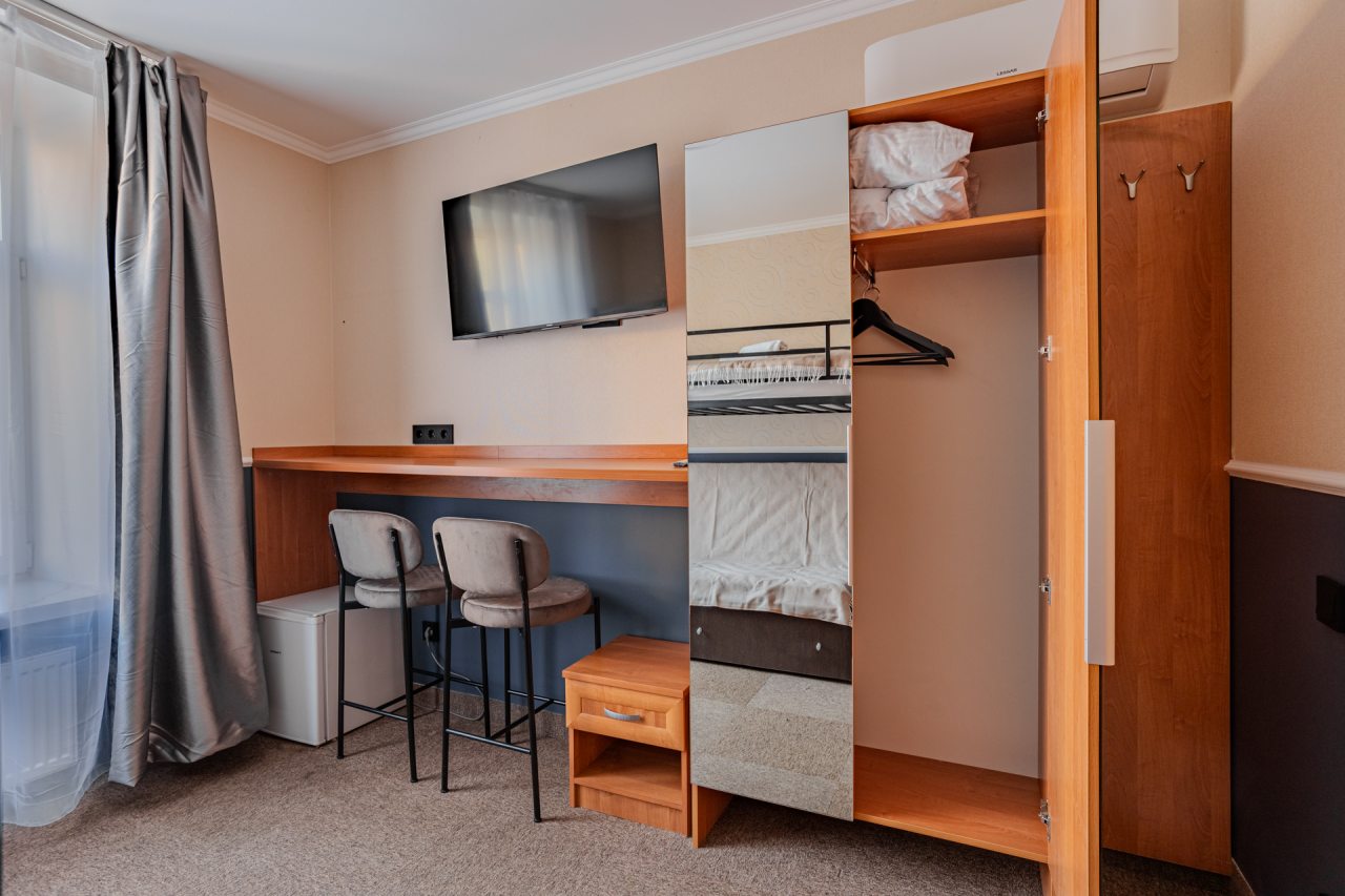 Трехместный (Сандарт семейный), Отель Отельбург 17-я линия