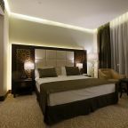 Стандарт с одной двуспальной кроватью