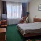 Полулюкс, Отель Бристоль