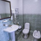 Люкс, Отель Бристоль