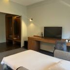 Полулюкс, Отель Шато Волго