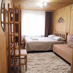 Трёхместный и более (Стандарт 2+2 Х), База отдыха Хижина