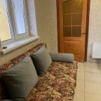 Полулюкс (2х комнатный номер с кухней, 1я комната: кухня и 2х спальный диван (проходная), 2я комната: спальня), Гостевой дом На Московской 22