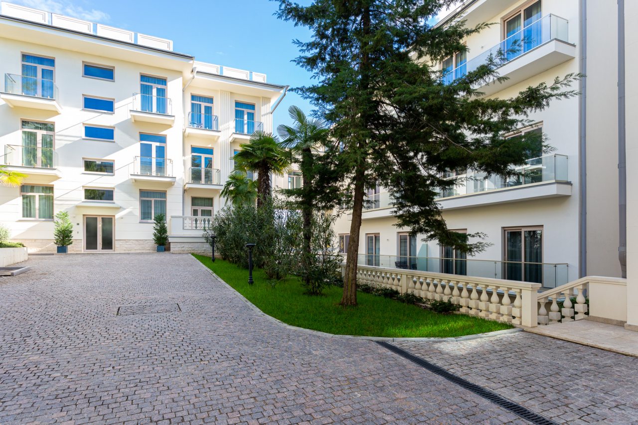 Апартаменты (С балконом «Горный хрусталь»), Апартаменты Grand Royal Residences