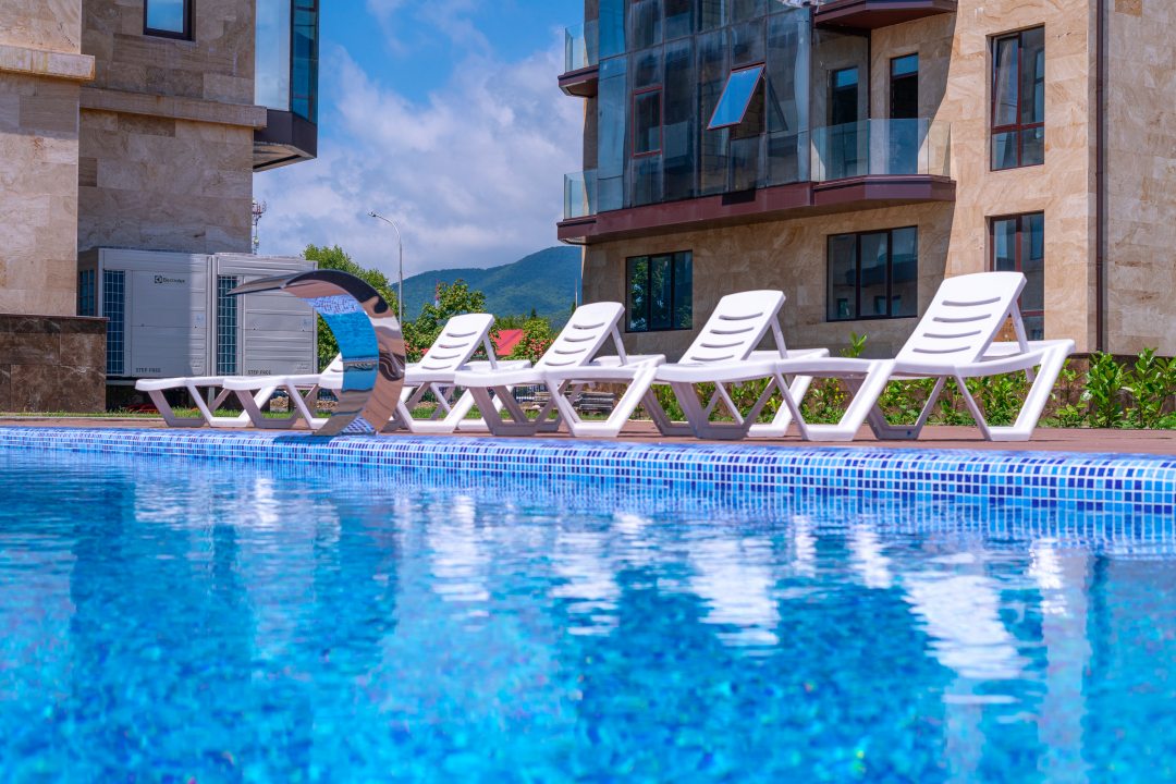 Открытый плавательный бассейн, Апарт-отель Морской берег