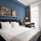 Двухместный (Стандартный номер с видом на парк, большой двуспальной кроватью и балконом), Отель Королева Луиза