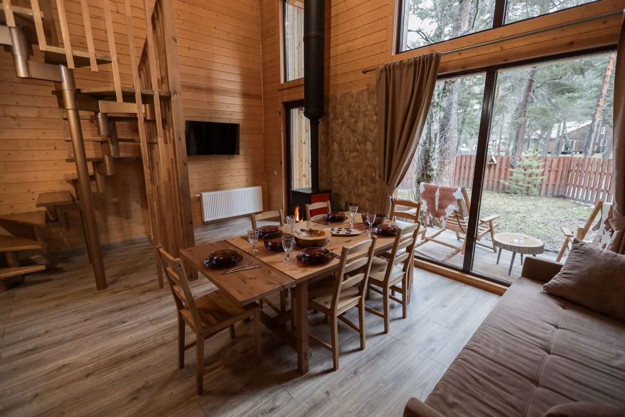 Уютный, теплый дом для двух семей или компании до 8 человек.