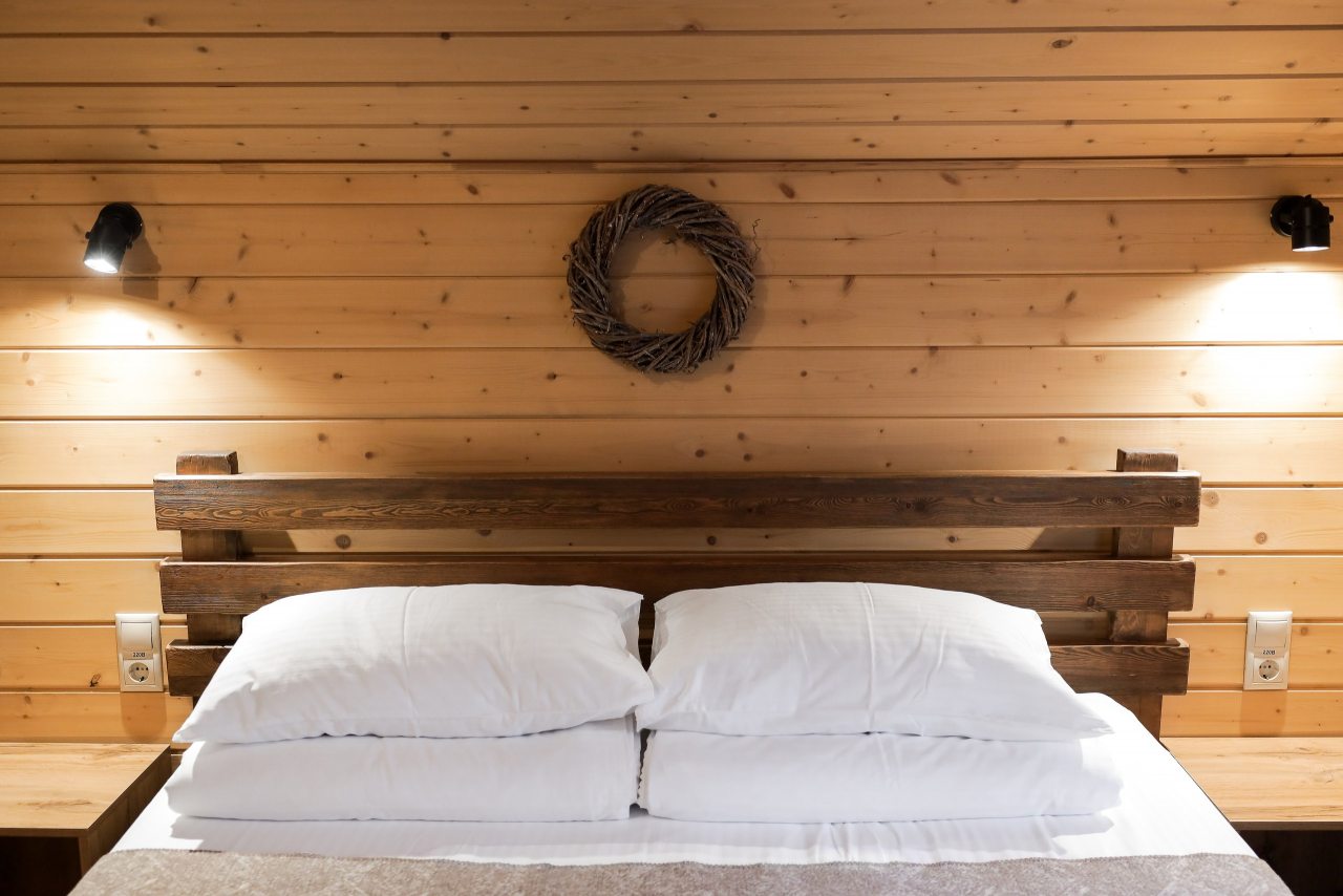 Коттедж (Дом Барн Хаус), Гостевой дом Шишка