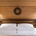 Коттедж (Дом Барн Хаус), Гостевой дом Шишка